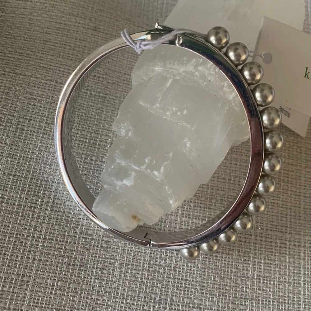 Kate Spade Pearly Delight Bangle Bracelet Silver Grey/Multi New Gift - Picture 2 of 7